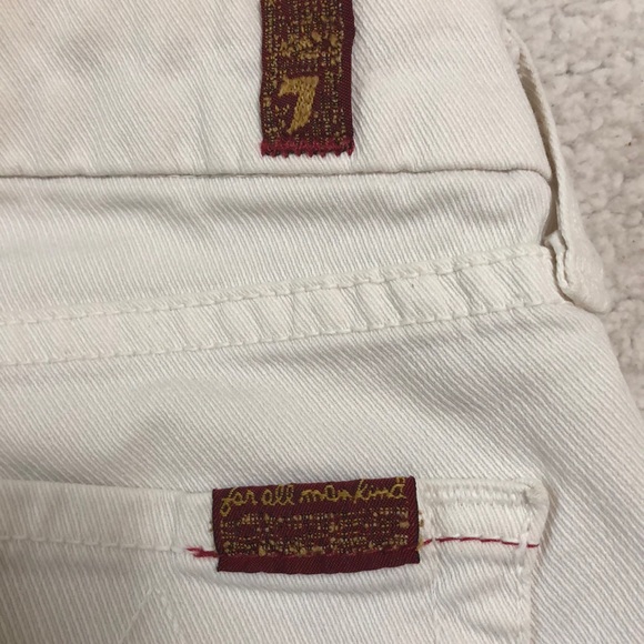 Seven for all mankind Capris - Picture 2 of 3